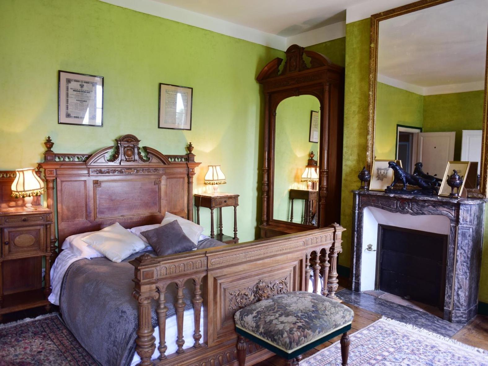 Chateau De Saint-Antoine Bonnac-la-Cote Номер фото
